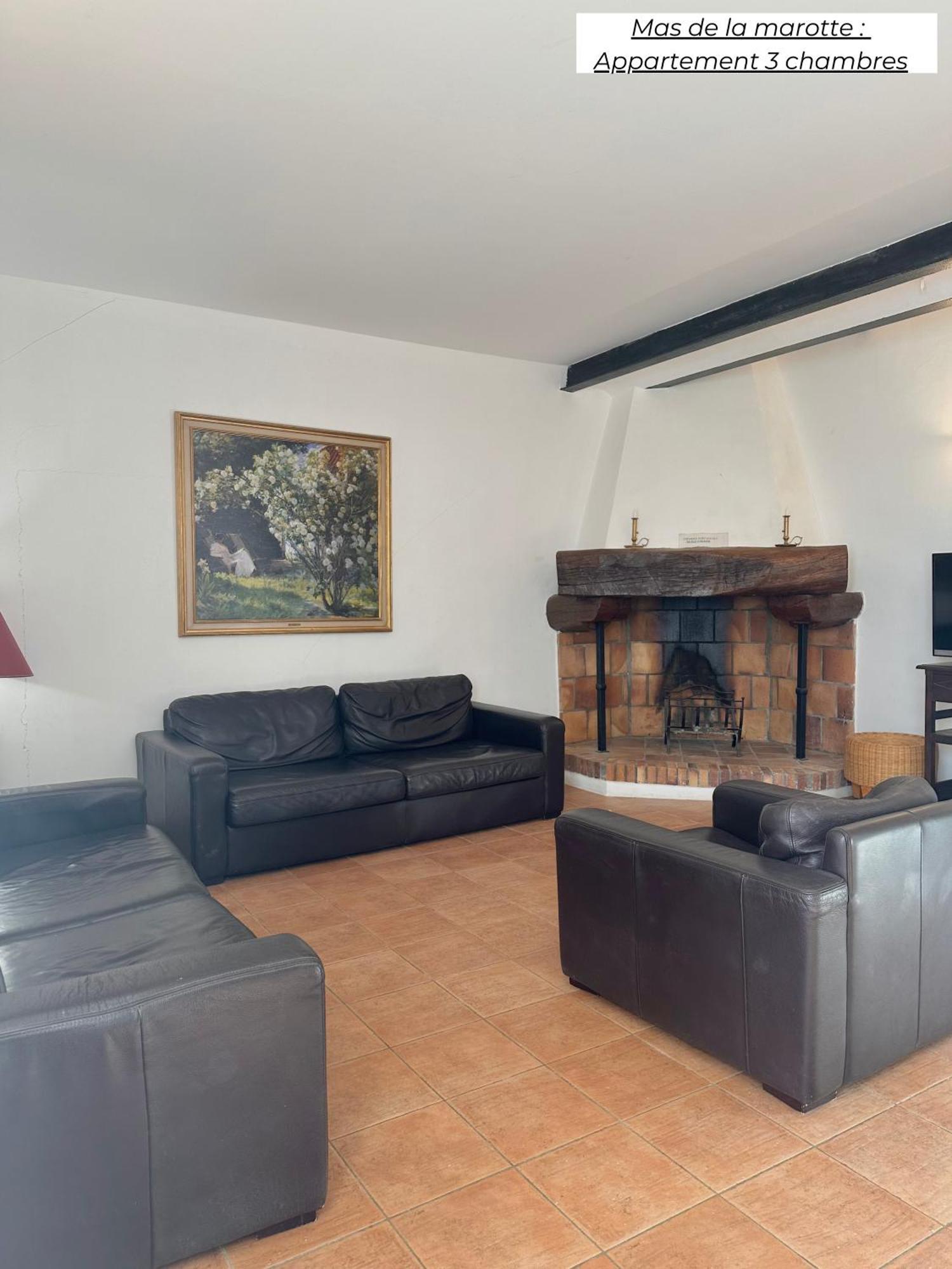 Domaine Les Terres De Saint-Hilaire Apartman Ollières Kültér fotó