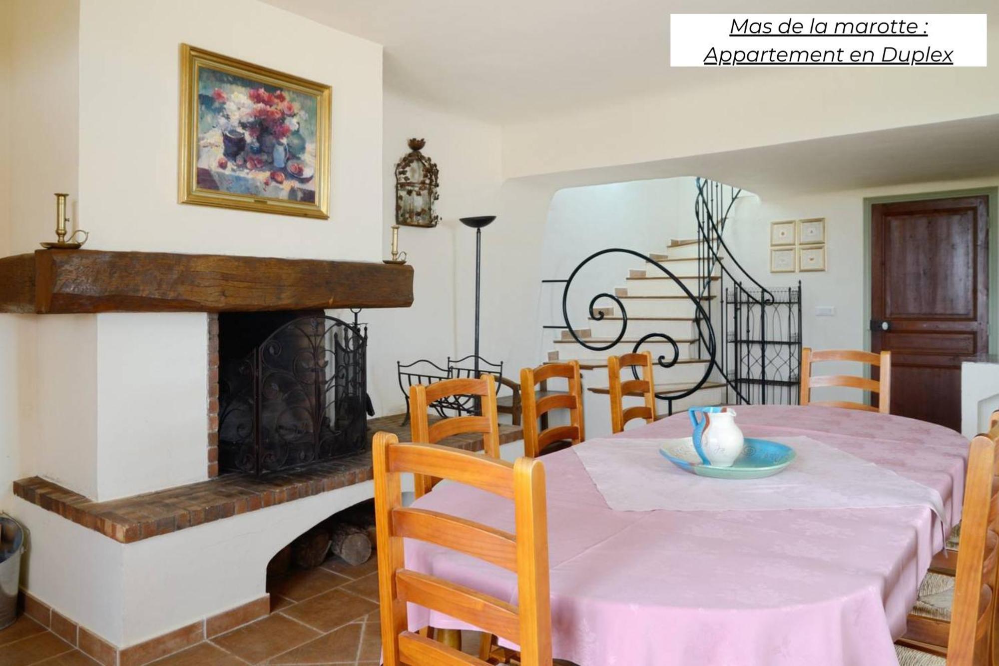Domaine Les Terres De Saint-Hilaire Apartman Ollières Kültér fotó